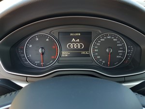 Audi A4 Avant 2.0 TDI - 18200 km -  (NAVIGATIE/XENON)