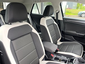 Volkswagen T-Roc Elegance 1.5 TSi 150 PK DSG-7